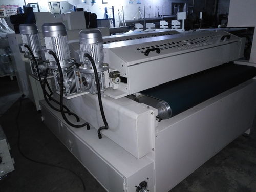 PVC板光油機機械設備研發 關鍵技術、應用與市場前景